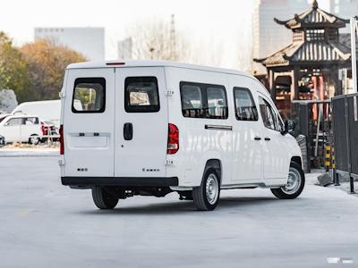 Электрический Грузовой Электромобиль (автобус) 2025wuling Linxys Golden: Диапазон 338 Км,6-местный,Мощность 110 Квт