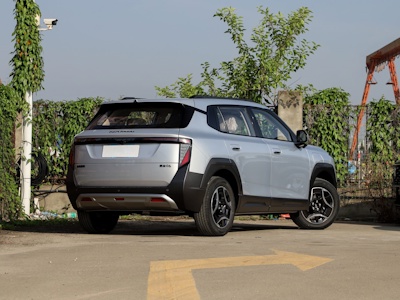 Baojun Еще Плюс Электрический Автомобиль Компактный Городской Внедорожник Новый Энергетический Автомобиль